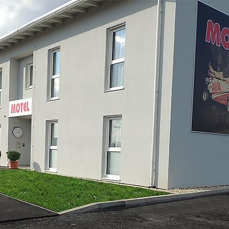 Avia Motel Bisamberg Korneuburg Eksteriør billede