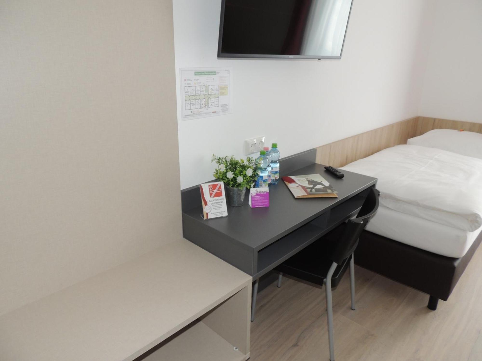 Avia Motel Bisamberg Korneuburg Værelse billede